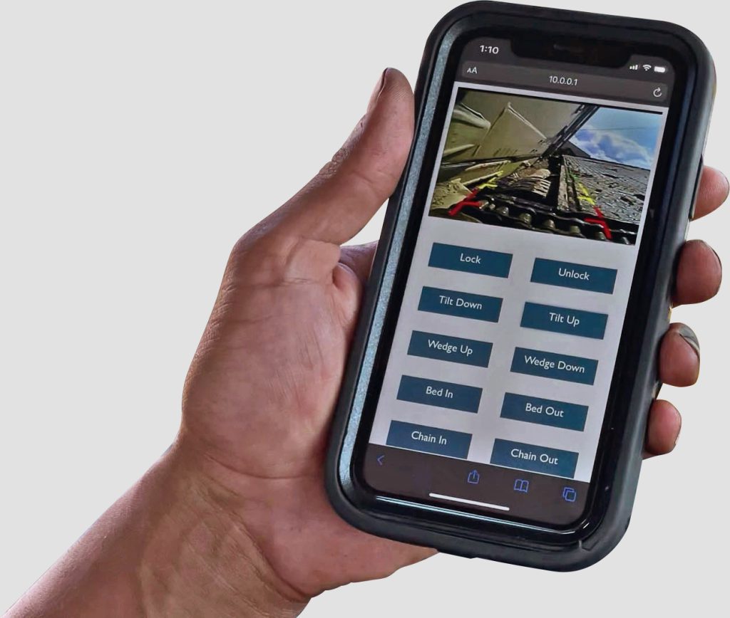 Smartphone using QuickLoadz remote control
